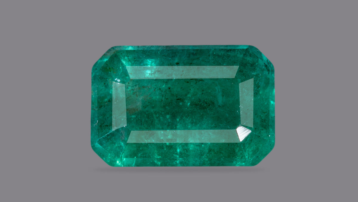 Zambian Emerald (Panna) 3.07 Carats / 3.37 Ratti