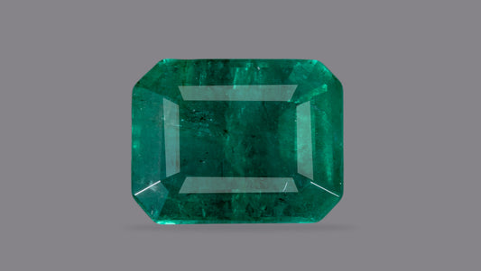 Zambian Emerald (Panna) 4.56 Carats / 5.01 Ratti