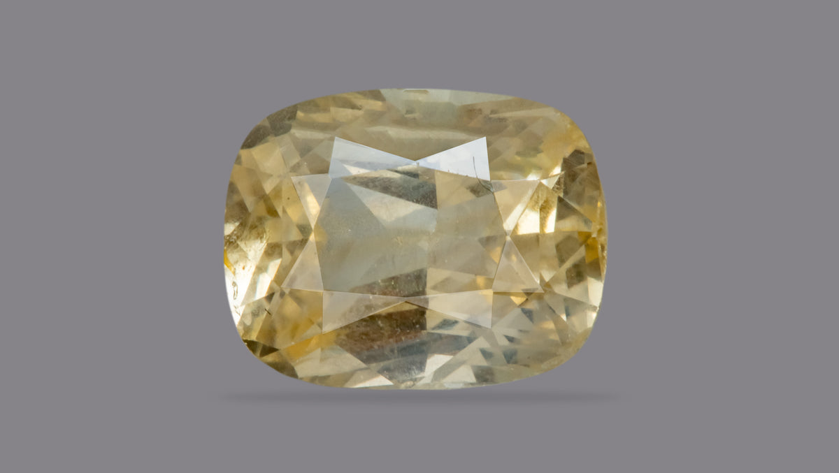 Natural Yellow Sapphire 5.69 Carats / 6.25 Ratti