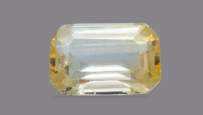 Natural Yellow Sapphire 7.09 Carats / 7.79 Ratti