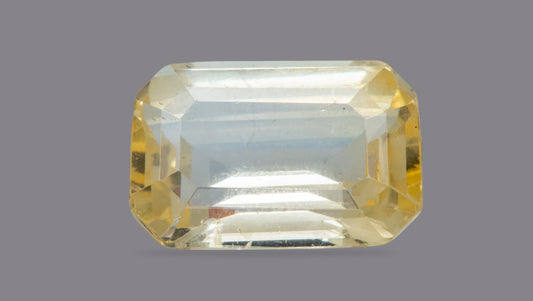Natural Yellow Sapphire 7.09 Carats / 7.79 Ratti