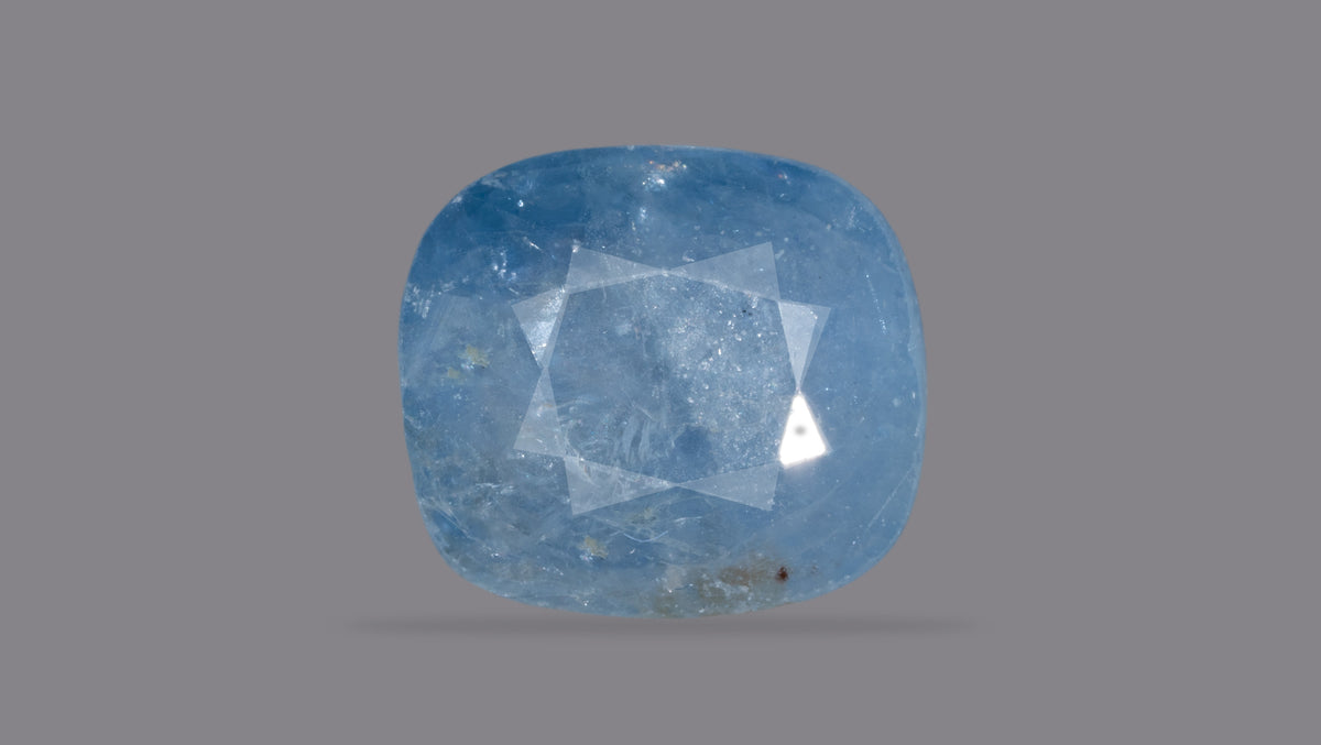 Natural Blue Sapphire 5.64 Carats / 6.2 Ratti