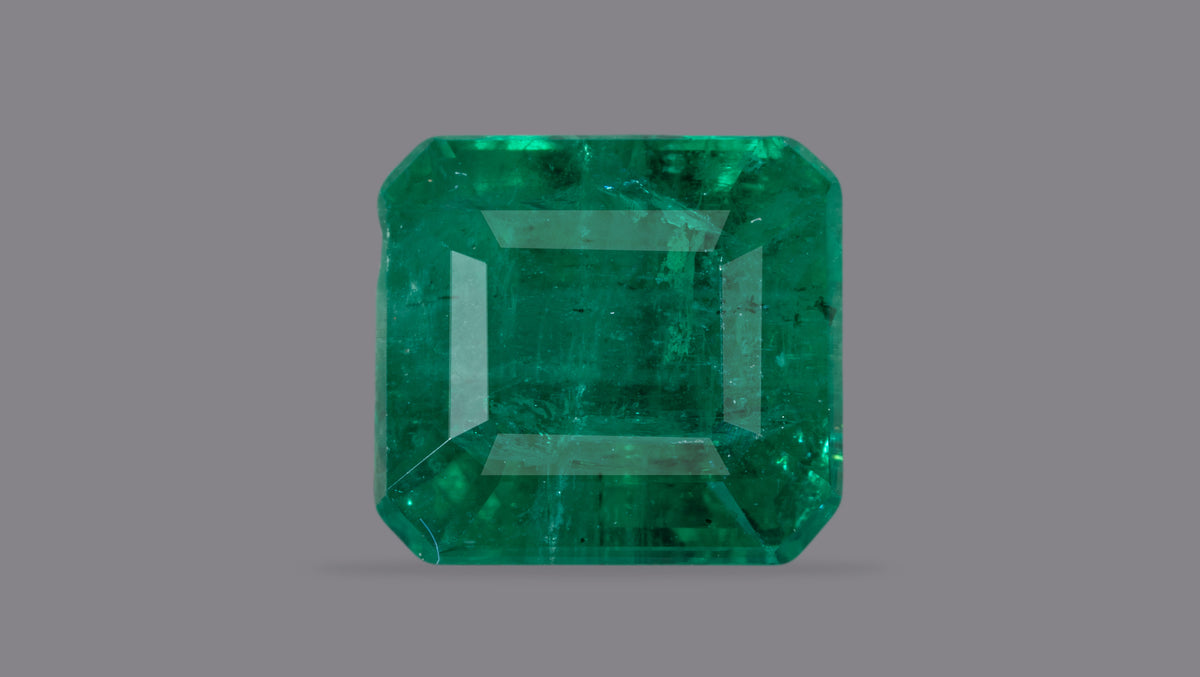 Zambian Emerald (Panna) 3.78 Carats / 4.15 Ratti