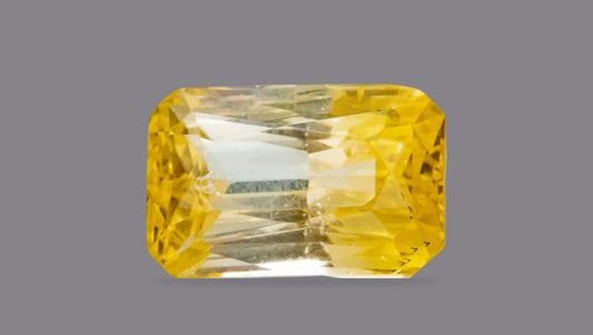 Natural Yellow Sapphire 7.11 Carats / 7.81 Ratti