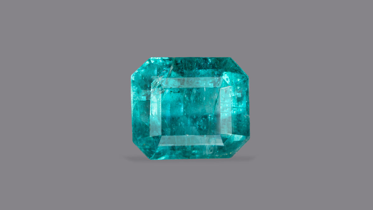 Zambian Emerald (Panna) 4.65 Carats / 5.11 Ratti