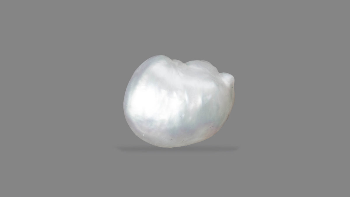 Venezuela Pearl8.29 Carats / 9.11 Ratti