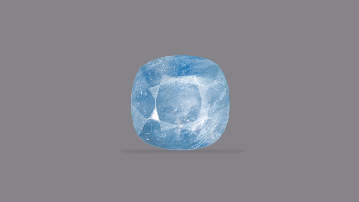 Natural Blue Sapphire 5.54 Carats / 6.09 Ratti