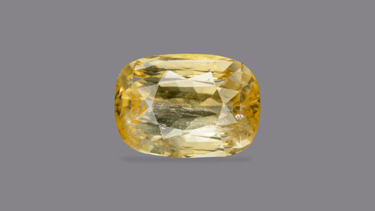 Natural Yellow Sapphire 7.37 Carats / 8.1 Ratti