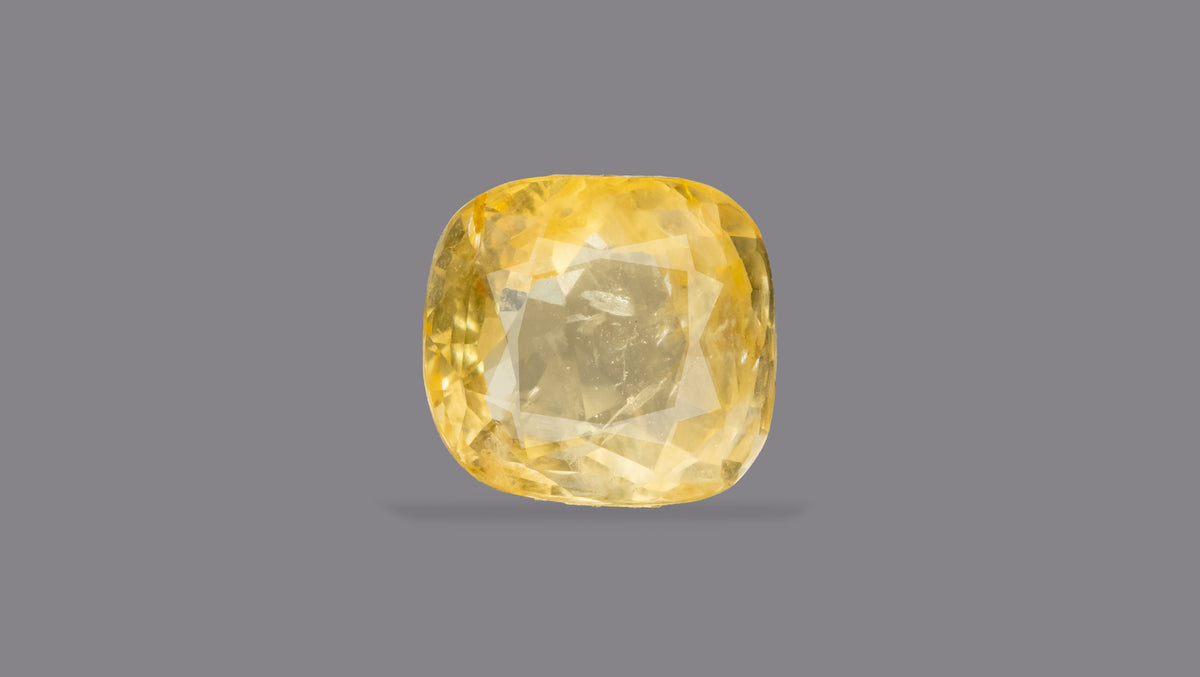 Natural Yellow Sapphire 6.40 Carats / 7.03 Ratti