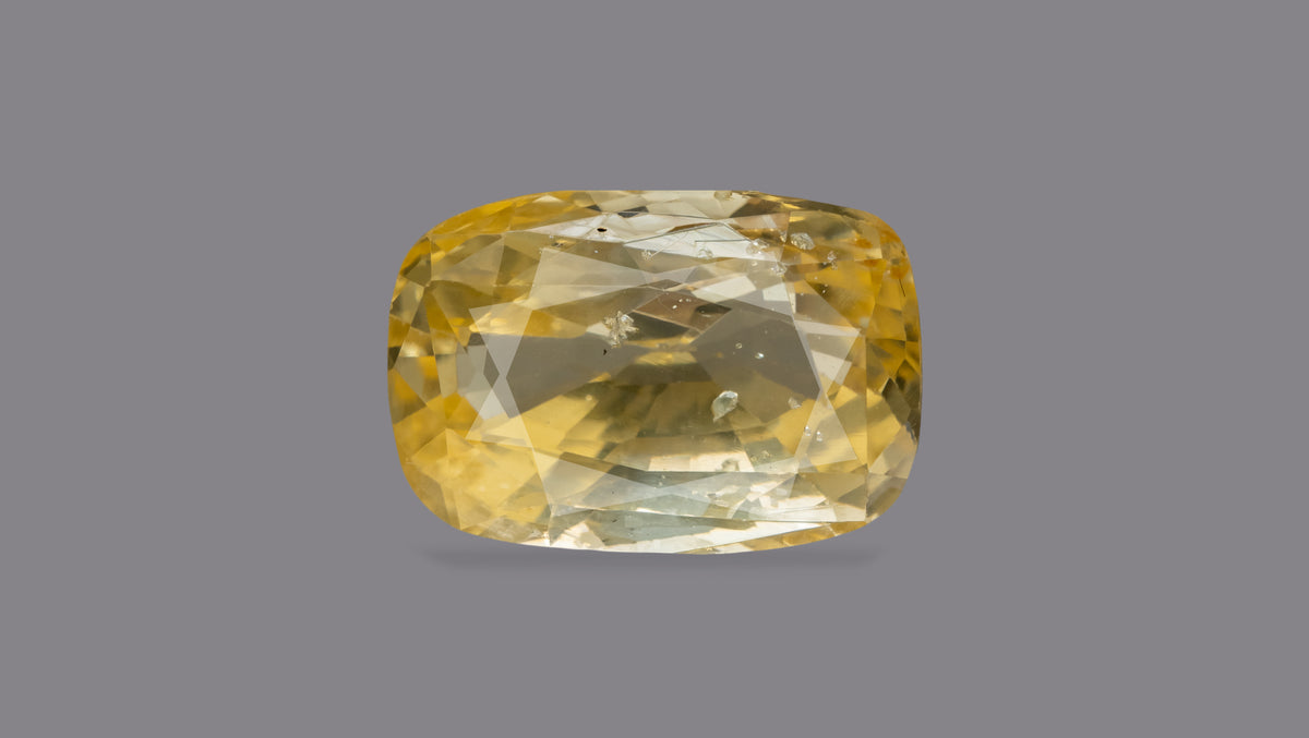 Natural Yellow Sapphire 5.29 Carats / 5.81 Ratti