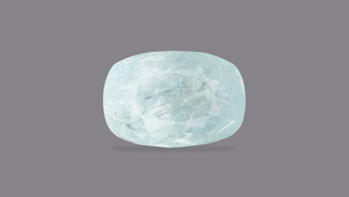 Natural Blue Sapphire 5.50 Carats / 6.04 Ratti