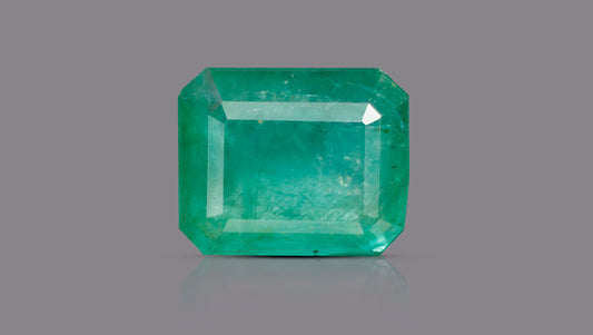 Zambian Emerald (Panna) 4.92 Carats / 5.41 Ratti