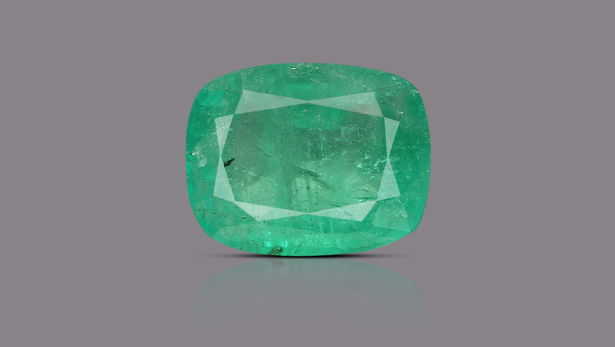 Zambian Emerald (Panna) 7.32 Carats / 8.04 Ratti