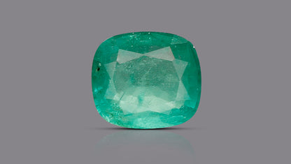 Zambian Emerald (Panna) 3.92 Carats / 4.31 Ratti