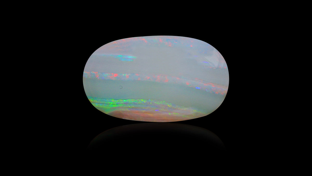 White Opal With Fire 7.38 Carats / 8.11 Ratti