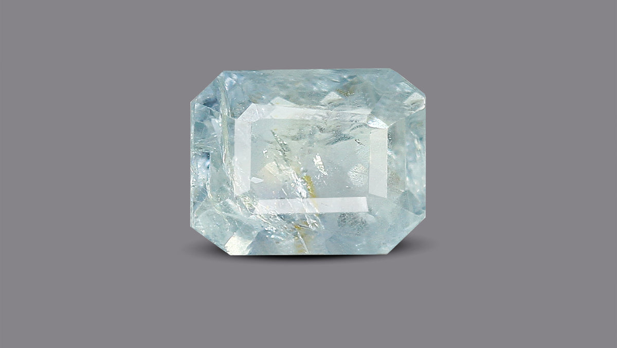 Natural Blue Sapphire 4.28 Carats / 4.7 Ratti
