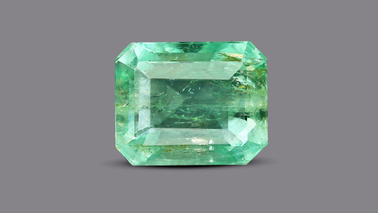 Columbian Emerald (Panna) 5.78 Carats / 6.35 Ratti