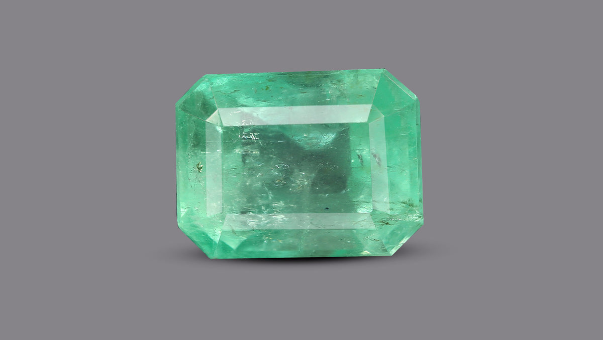 Columbian Emerald (Panna) 8.09 Carats / 8.89 Ratti
