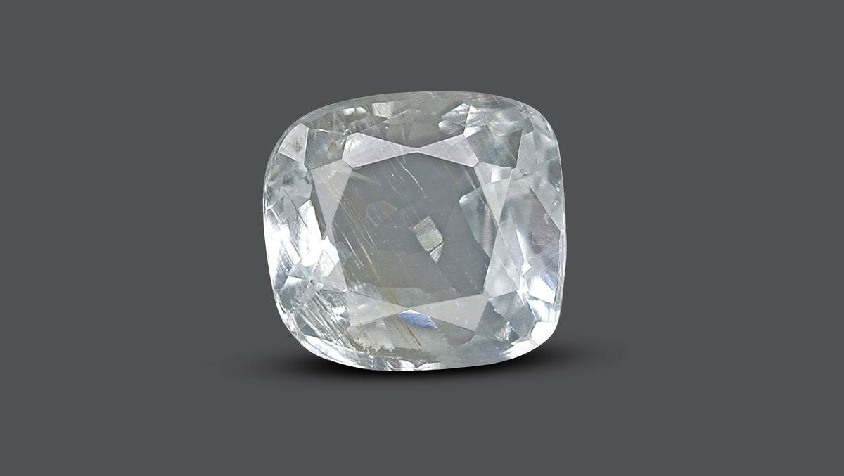 Natural White Sapphire 2.82 Carats / 3.1 Ratti