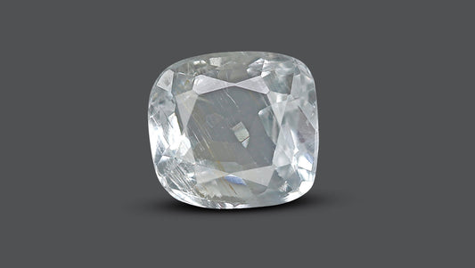 Natural White Sapphire 2.82 Carats / 3.1 Ratti