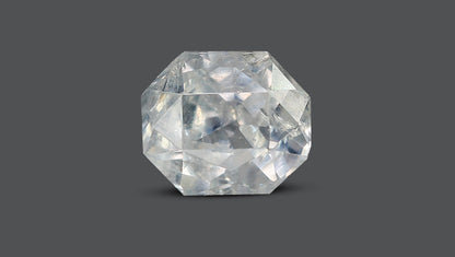 Natural White Sapphire 2.91 Carats / 3.2 Ratti
