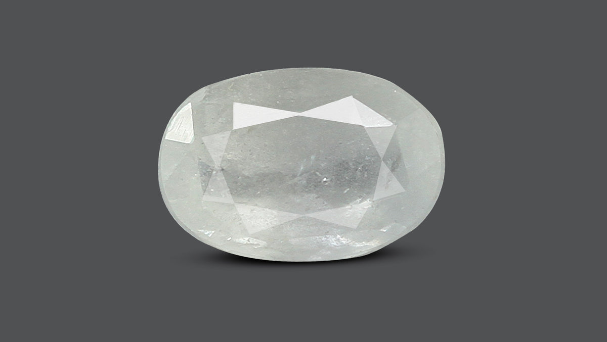Natural White Sapphire 4.51 Carats / 4.96 Ratti