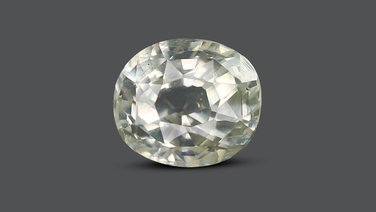 Natural White Sapphire 4.61 Carats / 5.07 Ratti