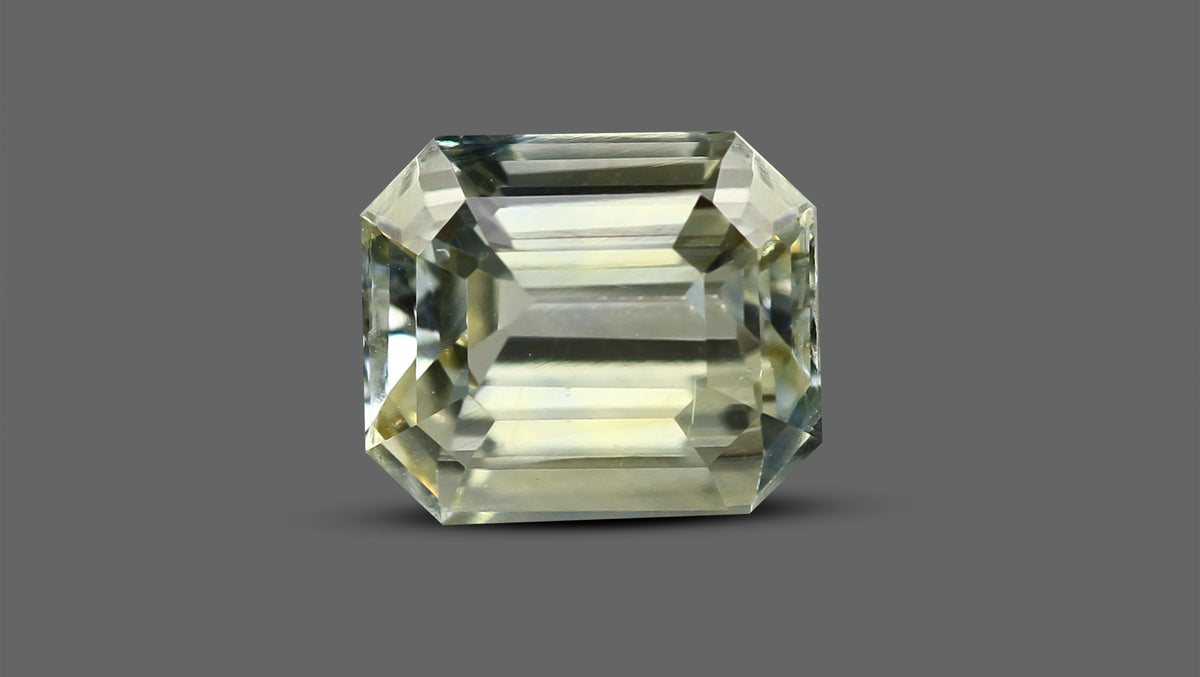 Natural Pitambari 8.64 Carats / 9.49 Ratti