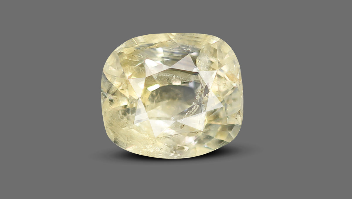 Natural Yellow Sapphire 4.26 Carats / 4.68 Ratti