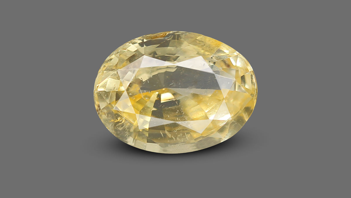 Natural Yellow Sapphire 3.70 Carats / 4.07 Ratti