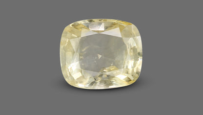 Natural Yellow Sapphire 2.74 Carats / 3.01 Ratti