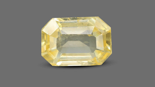 Natural Yellow Sapphire 4.88 Carats / 5.36 Ratti