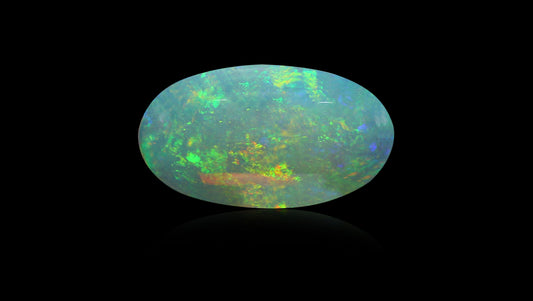 White Opal With Fire 7.47 Carats / 8.21 Ratti