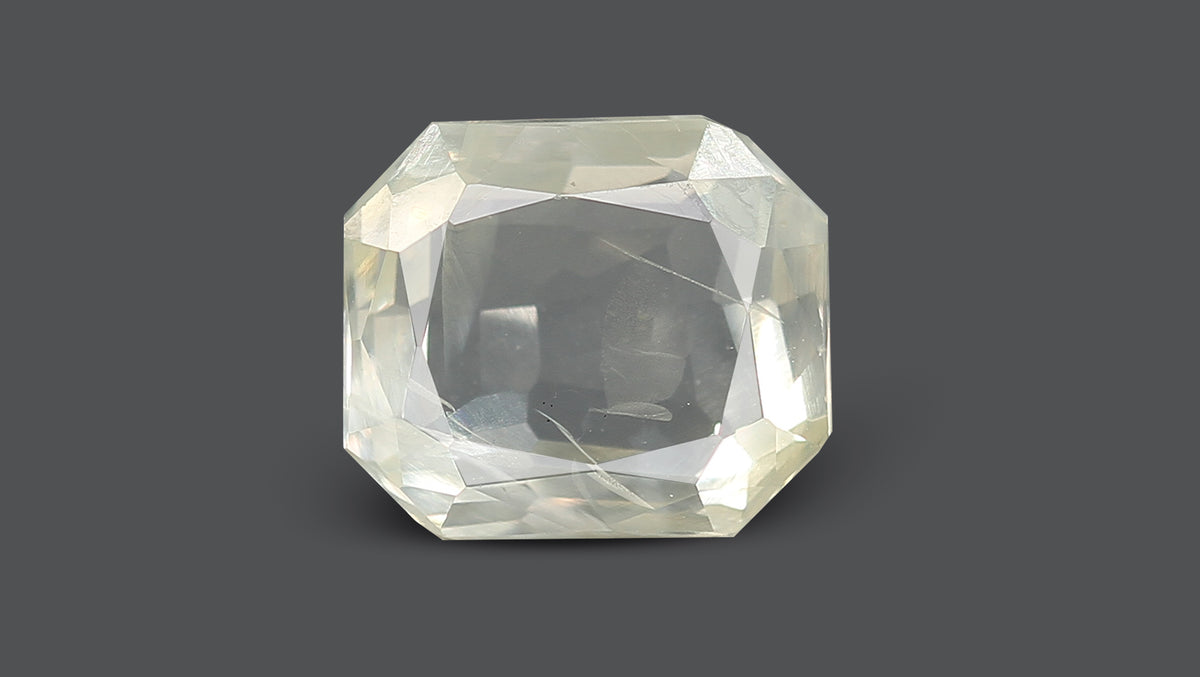 Natural White Sapphire 5.62 Carats / 6.18 Ratti