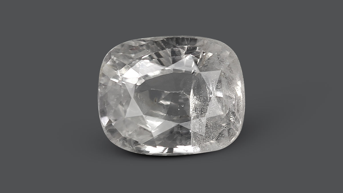 Natural White Sapphire 5.23 Carats / 5.75 Ratti