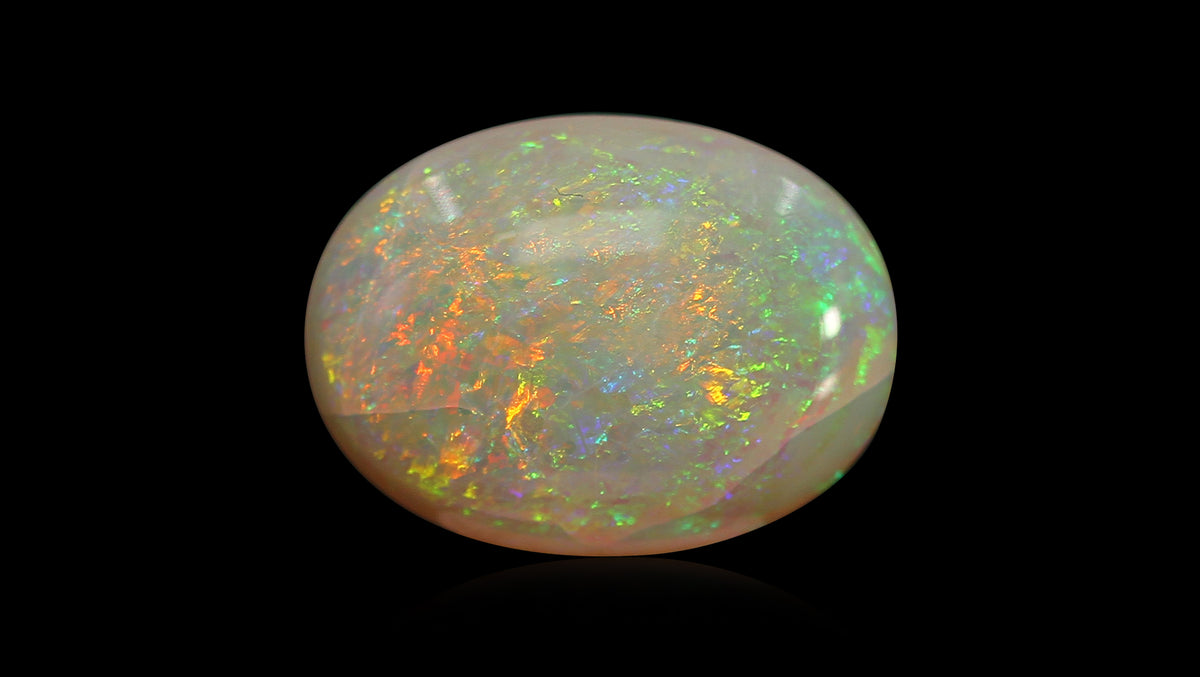 White Opal With Fire 4.92 Carats / 5.41 Ratti