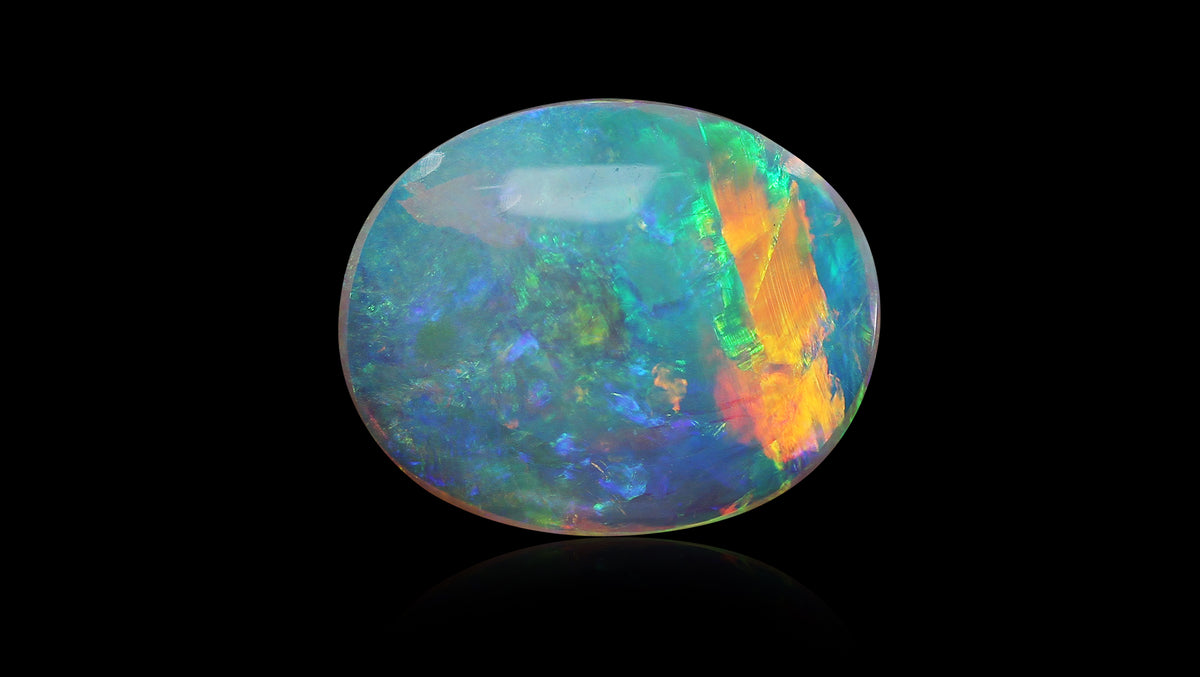 White Opal With Fire 5.72 Carats / 6.29 Ratti