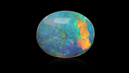 White Opal With Fire 5.72 Carats / 6.29 Ratti