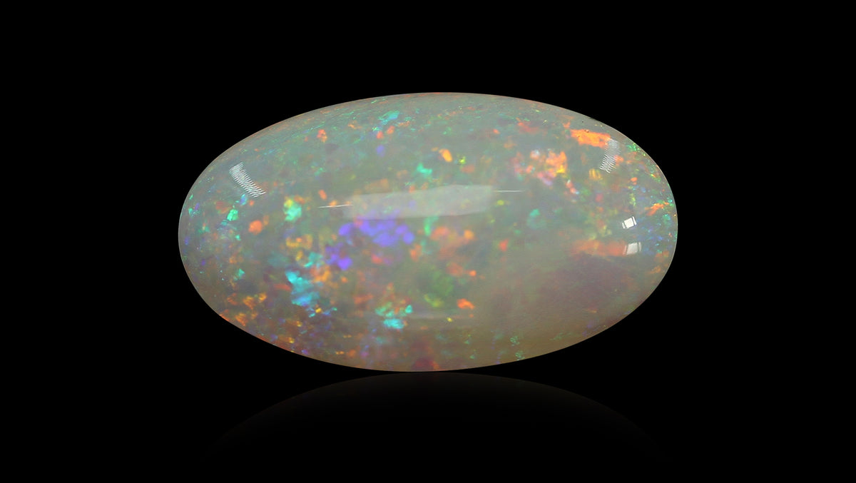 White Opal With Fire 7.25 Carats / 7.97 Ratti