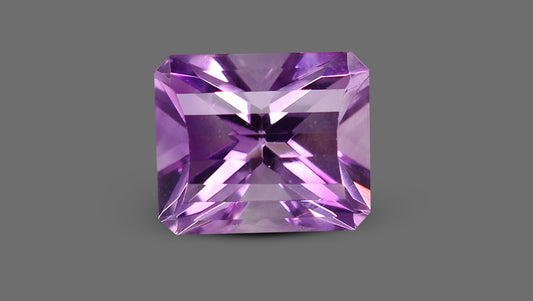 Natural Amethyst 7.62 Carats / 8.37 Ratti