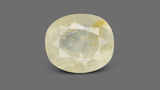 Natural Yellow Sapphire 4.36 Carats / 4.79 Ratti