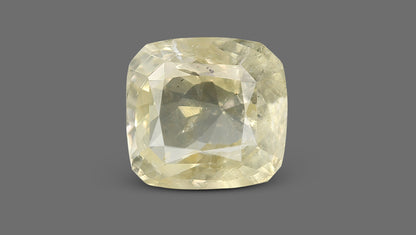 Natural Yellow Sapphire 4.73 Carats / 5.2 Ratti