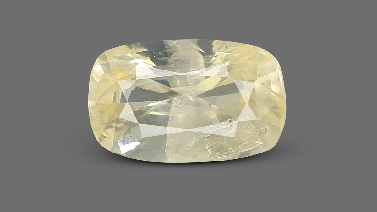 Natural Yellow Sapphire 2.70 Carats / 2.97 Ratti
