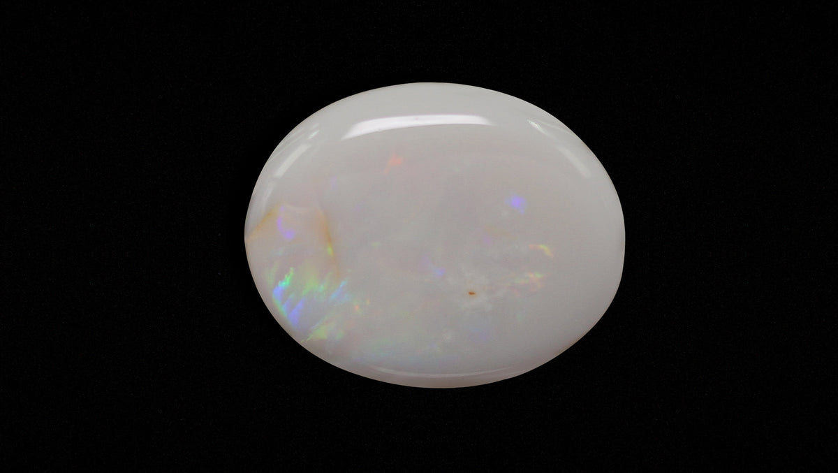 White Opal With Fire 19.81 Carats / 21.77 Ratti