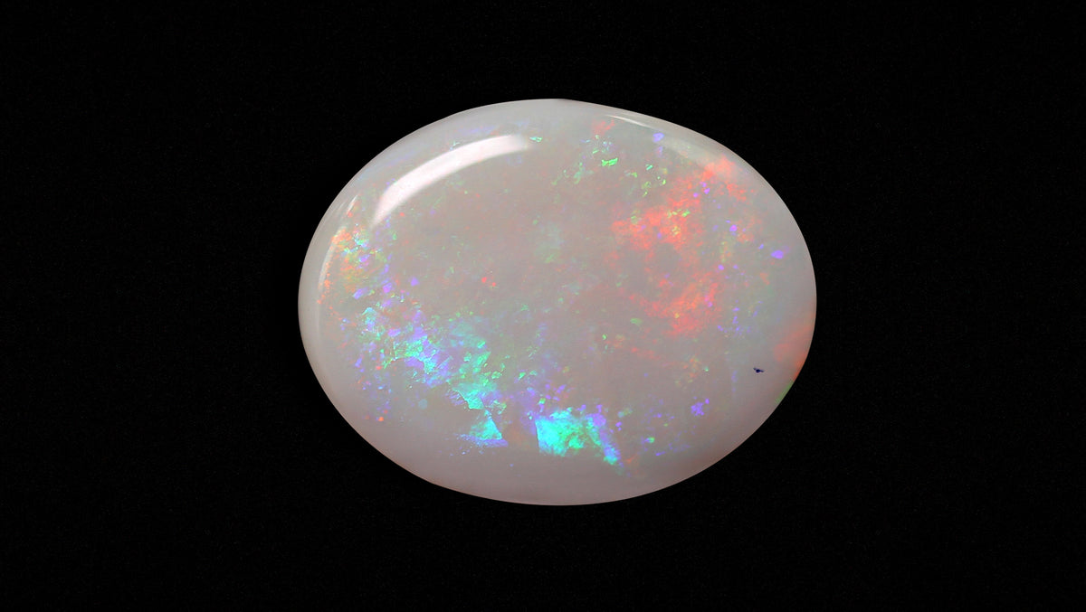White Opal With Fire 17.92 Carats / 19.69 Ratti