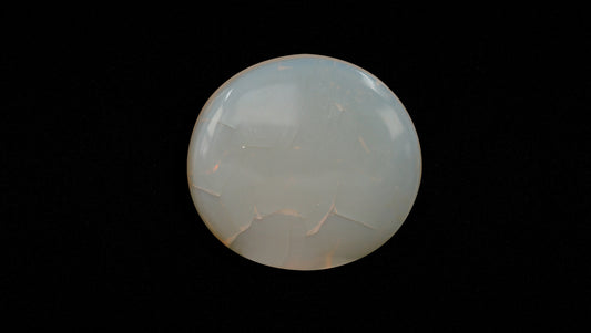 White Opal With Fire 14.17 Carats / 15.57 Ratti