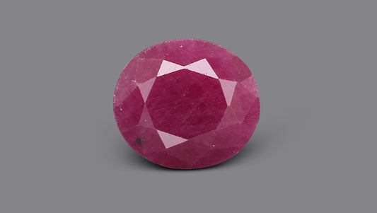 African Ruby (Manik) 7.10 Carats / 7.8 Ratti