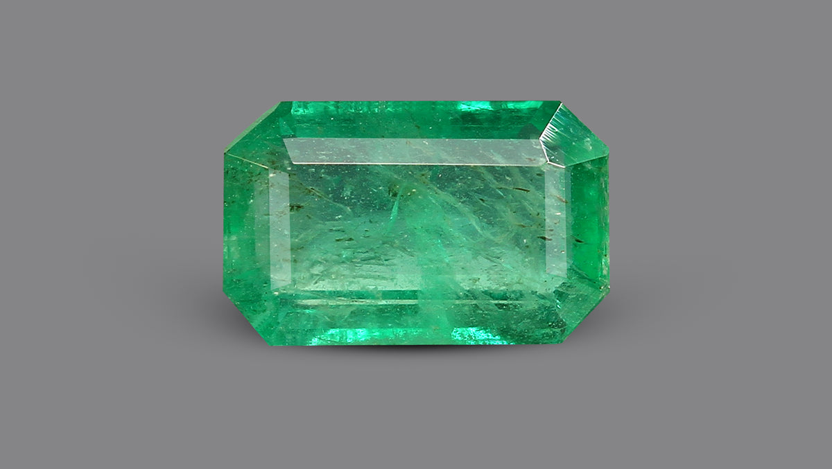 Zambian Emerald (Panna) 3.48 Carats / 3.82 Ratti