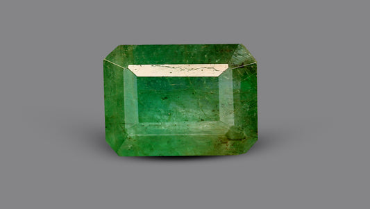 Zambian Emerald (Panna) 4.56 Carats / 5.01 Ratti