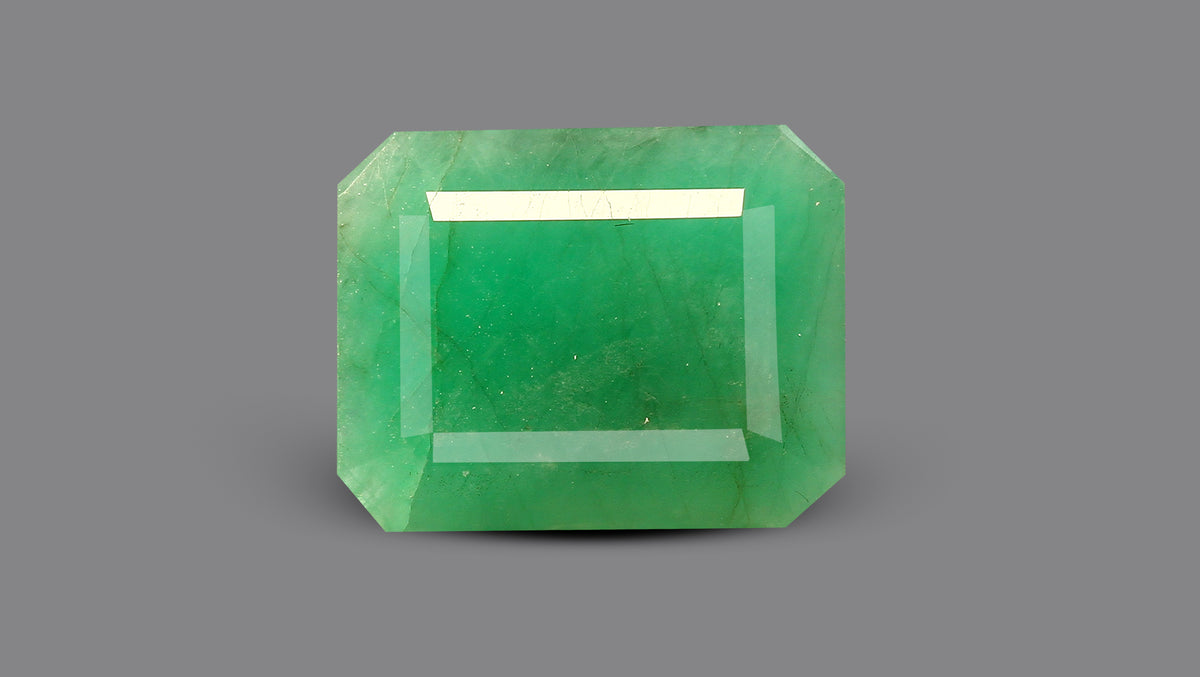 Zambian Emerald (Panna) 4.31 Carats / 4.74 Ratti